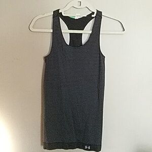 Under armor tank top size xs